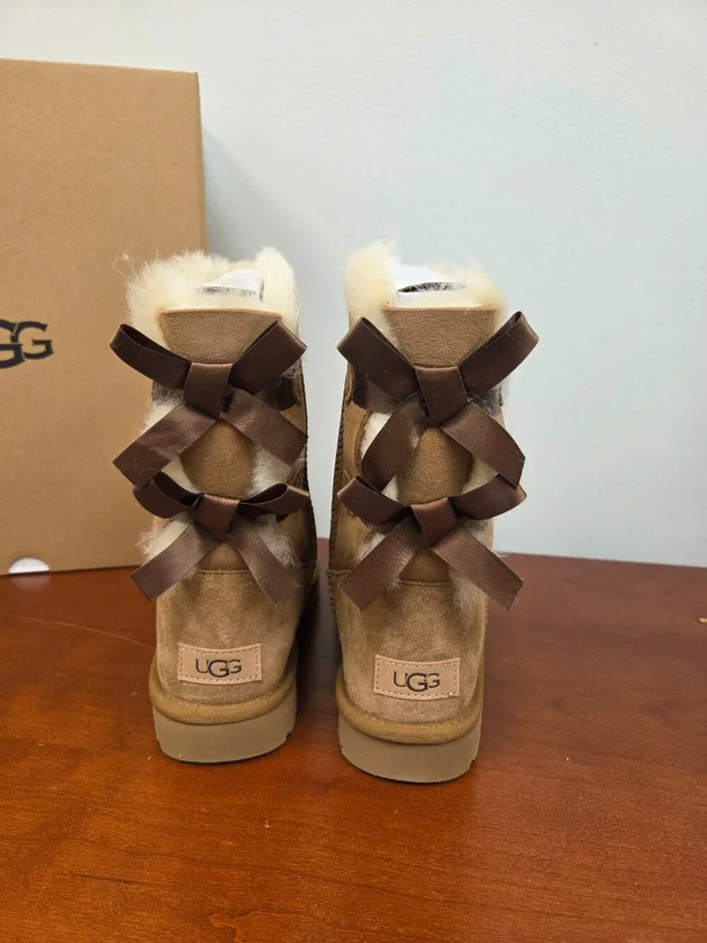 UGG  W Balley Bow II Chestnut New In Box Women's Size 8